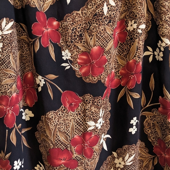 Kathie Lee Collection Vintage Floral Printed Midi Skirt, size 12 - Picture 3 of 6
